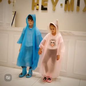 เสื้อกันฝน แบบพกพา ชุดกันฝนส่งจากกทม น้ำหนักเบาไม่กินพื้นที่ พร้อม่สง