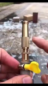 Đầu Vòi Xịt Tăng Áp Mini Bằng Đồng Kèm Đai Siết Ống Vòi Sịt Phun Nước Rửa Xe Tưới Cây -HAUSE