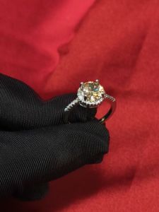Diamcity (Free Gra Certificate) Diskon Besar Platinum 2 Karat Champagne Moissanite Cincin Terbuka