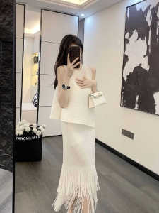 Summer 2025 Small Fragrance Style Fashion Salt Series Maturity Three Houses Wind Pleated Top Half Skirt Two Piece Set