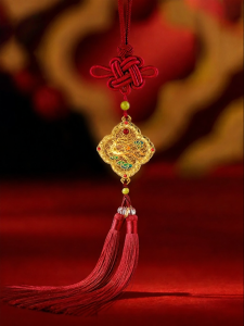 DATONGSHIJIA | Cloisonne Nine-Colored Deer Pendant