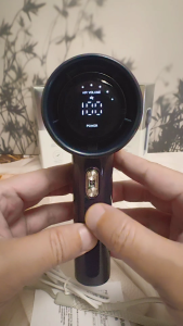 พัดลมพกพาแบตอึดชาร์จแบตได้ พัดลม usb พัดลมมือถือ ตั้งแคมป์กลางแจ้ง ความเร็วสูง ทํางานเงียบ ปรับความเร็วได้ 100 ระดับ