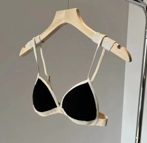 สไตล์ฝรั่งเศส บราคัพสามเหลี่ยมบางเฉียบ ผู้หญิง ชุดชั้นในหลังสวย ดีไซน์ Young Girls ฤดูร้อน Season Sponge มีฟองน้ำ บรา