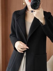 เสื้อโค้ทขนสัตว์หน้าเดียวสุดหรูสำหรับผู้หญิง ทรงยาวปานกลาง ฤดูใบไม้ร่วง/ฤดูหนาว ขนาดเล็ก สไตล์ลำลอง สวมใส่สบาย ผ้าขนสัตว์