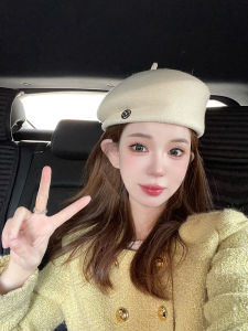 Ladies Wool Beret Hat: An Elegant & Face Slimming Accessory
