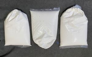 Cat kiloan (3kg) super bagus  dan tidak luntur exterior interior