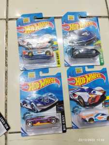 Mainan Diecast Hotwheel Bahan Metal Alloy Murah