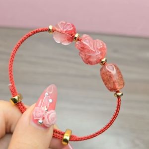 Q255 Vòng tay lu thống cỏ 4 lá hồ ly Thạch Anh Tóc Đỏ cộng sinh ƯL Hồng Đào dây cáp cho Hỏa và Thổ - Phong Thủy TUDO