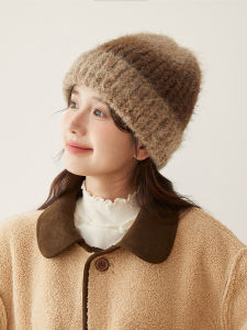 Korean Style Thickened Gradient Knitted Hat Girl Soft Glutinous Heattech Face Small Pullover Hat Winter All-Matching Woolen Cap