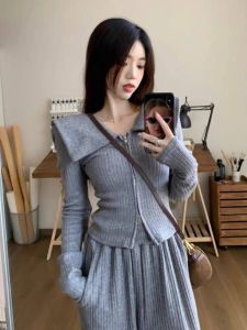 ชุดแฟชั่นสตรีทสไตล์เกาหลี ชุดสองชิ้น คอตุ๊กตาสั้น กระโปรงทรงเอ ชุดทำงานฤดูใบไม้ร่วง/ฤดูหนาว ผ้าโพลีเอสเตอร์