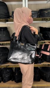 Peonia PNA YUNA Tote Bag Tas Besar Wanita Resleting Model Terbaru Selempang Bahu Kantor Kerja Sekolah Kuliah Outdoor Trendy Fashion Style Travel Haji Umroh Casual Perempuan Cewek