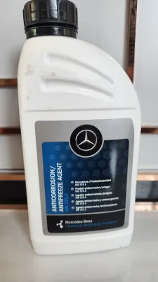 น้ำยาหม้อน้ำ​Benz​ น้ำยาหล่อเย็น (Coolant ชนิดเข้มข้น ขนาด 1 ลิตร น้ำสีชมพู (OE 000 989 28 2..
