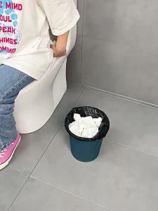 Hourleey | Bathroom Wall-Mounted Trash Can