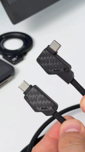 Aulumu M07 Light Carbon 240W Hi-Speed Charging & Data USB-C Cable - Carbon Fiber