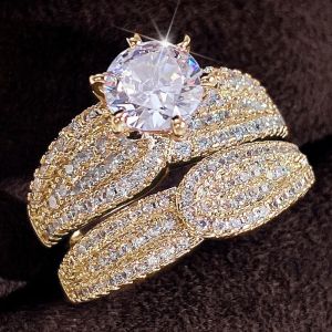 Bộ 2 Món Huitan Nhẫn Trang Sức Thời Trang Dành Cho Nữ Bạc/Vàng Full Bling Iced Out Cubic Zirconia Phụ Kiện Cưới Sang Trọng Thiết Kế Hình Học Hợp Thời Trang