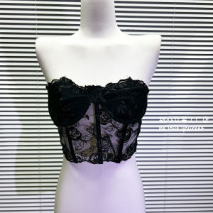 Sweet Heart Home Beautiful Rose Embroidered Fishbone Chest Wrap Tube Top Street Style Short Length Lightweight Summer Crop Top