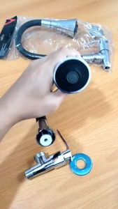 Kran Air Angsa Fleksibel Elastis 360° 2 in 1 Kran Dapur Cuci Piring Wastafel Keran Terompet Elastis Kran Dinding Silicon