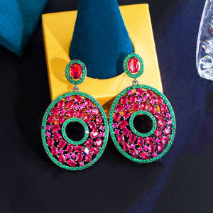 เลื่อมสีดำชุบทองบุคลิกภาพกลวงออกใหญ่ต่างหูแบบห้อยปูการตั้งค่าสีเขียวกุหลาบแดง AAA เพชรสังเคราะห์พรหมปาร์ตี้เครื่องประดับสำหรับ SE833เครื่องประดับเครื่องแต่งกาย