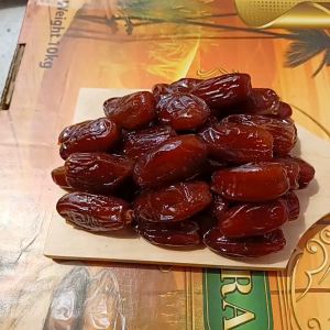Kurma Madu Tunisia Ember 700 Gram: Manfaat & Cara Memesan