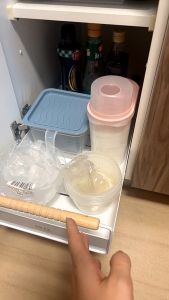 ชั้นวางจานบิวท์อิน ชั้นวางจานแบบลิ้นชักพร้อมรางเลื่อน ชั้นเก็บจานในครัว