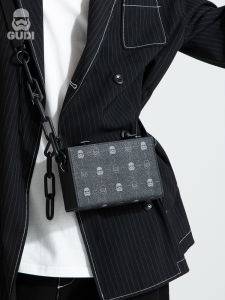 กระเป๋าสะพายข้างทรงกล่องสำหรับผู้ชาย กระเป๋าสะพายข้างแบบลำลองขนาดเล็ก กระเป๋าแฟชั่นสุดเท่ กระเป๋าสะพายข้างแบบมินิสำหรับผู้หญิง