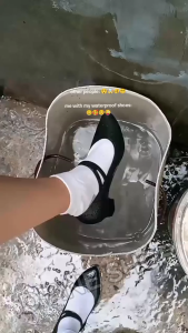 Womens fashionable black shoes student black shoes rubber non-slip shoes suitable for all seasons pointed-toe fashionable work black shoes rubber waterproof outdoor
