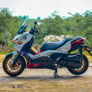 MOYUMO | Yamaha XMAX300 Edition Full Vehicle Body Decal Protection