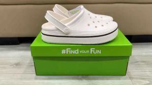 Giày sục crocs chuẩn xịn chống hôi chân nhựa tế bào êm mềm đúc liền khối siêu bền đi mưa lội nước đi biển Crocs band clean clog màu trắng