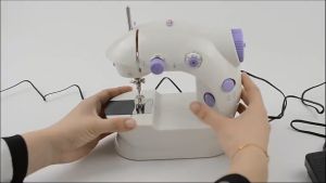 Máy May Mini Để Bàn Gia Đình - Máy Khâu Cầm Tay Mini Gia Đình Siêu Tiện Lợi New 2023