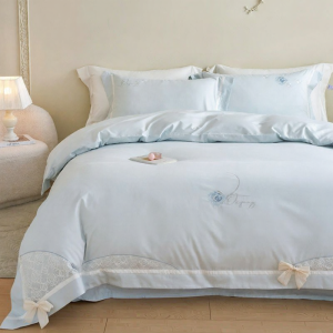 DOHIA | Luxurious Applique Embroidery Bedding Set