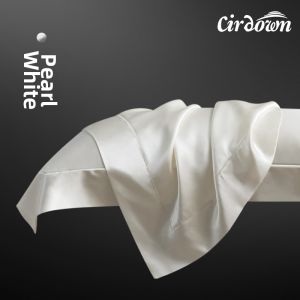 Luxurious Silk Pillowcase 100%  Silk Skin Beautifying for Both Single And Double Beds Machine Washable Cool Sensation