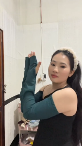 LAROMA Găng Tay Chống Nắng Vải Coolair UV | UPF50+ | Vải Thơm | Làm Mát | Thời Trang | Đa Dụng | Thiết Kế Basic Thể Thao