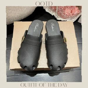 NQshop นำเทรนด์สุดฮิต 3 สี รองเท้าแตะ พื้นนุ่ม สบาย มี 30 วันการยอมซีดี ถูกต้องกับหลายประเภท นอกเหนือจากเสื้อผ้าเข้มสด และเสื้อผ้าที่สวยทนอยู่