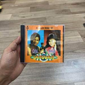 Đĩa CD Chế Linh - Hương Lan - Áo người trinh nữ