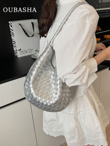 Elegant Large Capacity Silver Shoulder Bag Womens 2025 New Style Luxury Tote Bag Casual Magnetic Clasp Soft Handbag