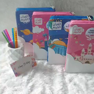 Al-Quran Gratis Custom Nama di Quran Ukuran A5 Blok Latin dan Terjemahan Kaleb Resleting Kombinasi