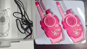 【พร้อมส่ง】ใหม่ Walkie Talkie เด็กส่วนตัวของเล่นแบบโต้ตอบบ้านพูดคุยทางไกล 300 เมตรคู่รุ่นนักเรียน