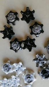 ปุ่มรองเท้ากอล์ฟ 16PCS. มี 3 สีให้เลือก Studs Cleats Fast Twist สำหรับ Tri-Lok Footjoy (XDB001)