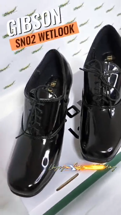 GIBSONS SN02 Ladies Shoes 1/2 inches Heels made from high-gloss