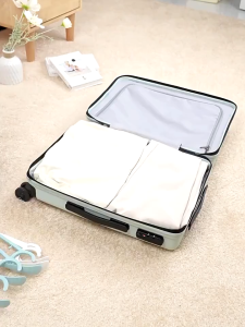 Premium Portable Foldable Cloth Hanger With Hidden Clip Travel Quality Drying Rack 旅行便捷式多功能晾衣架容易收纳