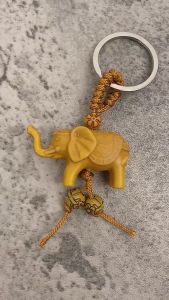 Vintage Elephant Shape Wooden Carving Pendant Keychain Unique Lucky Elephant Keychain Bag Key Chain Car Keying Decor Gifts Decoration Hangings