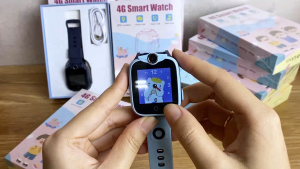 (SALE 50%) Đồng Hồ Thông Minh Trẻ Em D33 Gọi Video Nhắn Tin Định Vị Thời Gian Thực Có Chế Độ Lớp Học