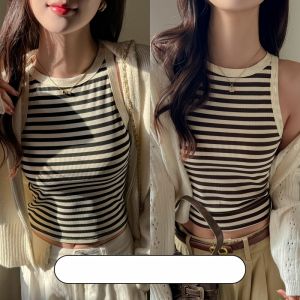 MiiOW | เสื้อกั๊กแขนกุดคอตั้งลายทางสีบล็อกสำหรับผู้หญิง MiiOW Cat Lady เสื้อแขนกุดคอตั้งทรงเข้ารูปสวมหัว