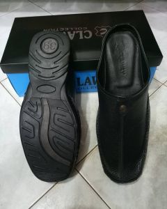 Termurah Sandal Sendal Sepatu Tutong Bustong Slop Slipon Slip On Selop Pria Cowok Kulit Sapi Terbaru COD Bisa Bayar Ditempat Hitam Putih Cokelat Coklat Tan