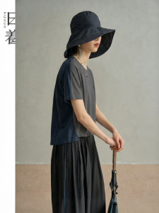 Rogue Stylish Loose-Shoulder T-Shirt