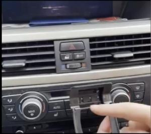 Giá Đỡ Điện Thoại Từ Tính Chất Liệu ABS Dành Cho Xe BMW 3 Series 318i 320i 325i 330i 335i E90 Đời 2005-2012 Giá Đỡ Điện Thoại Ô Tô Đặc Biệt