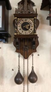 Đồng hồ treo tường cổ Tạ Lê máy tuần chạy tốt chuẩn giờ giấc điểm chuông chuẩn