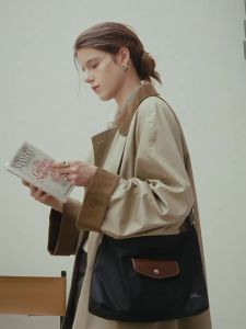 Lightweight Waterproof Large Capacity Commuter Hobo Bag