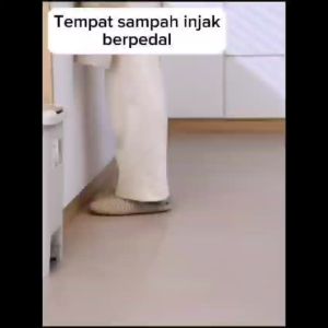 Tempat Sampah Injak N57 Tong Sampah Dapur Kamar Berpedal 20L