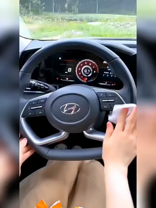 《 𝗚𝗟𝗢𝗦𝗦 𝗕𝗢𝗢𝗦𝗧 》 Disposable Car Seat Wipes Leather Cleaning Wet Tissue Tisu Basah Kereta 皮革湿巾 NWD